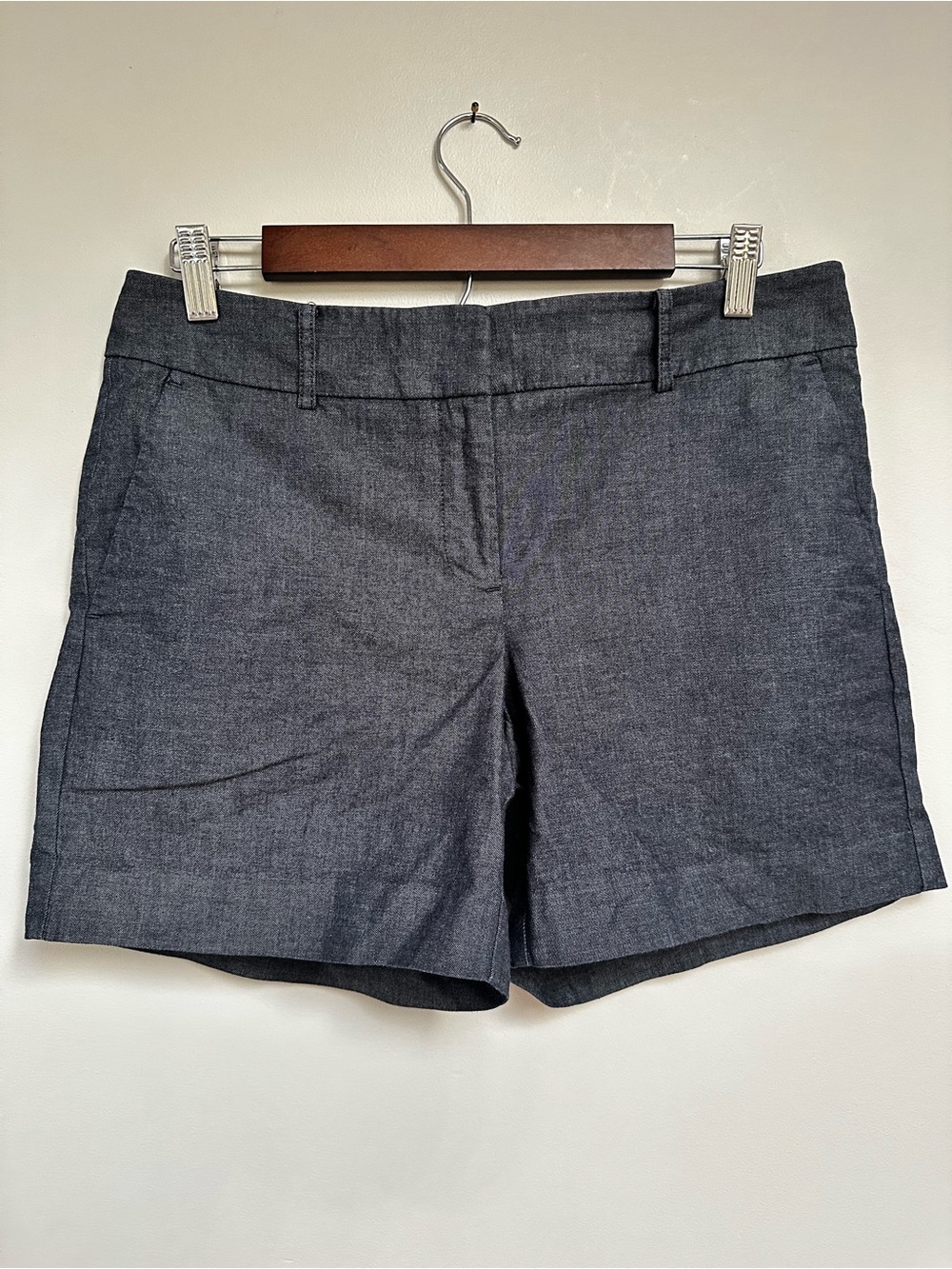 Ann Taylor Factory Chambray‑Look Shorts Blue Women’s Size 6 | Tailored, Summer